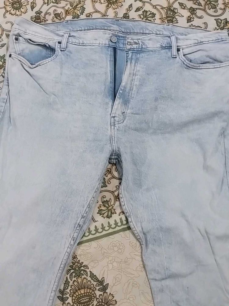 Light Wash Denim Jeans