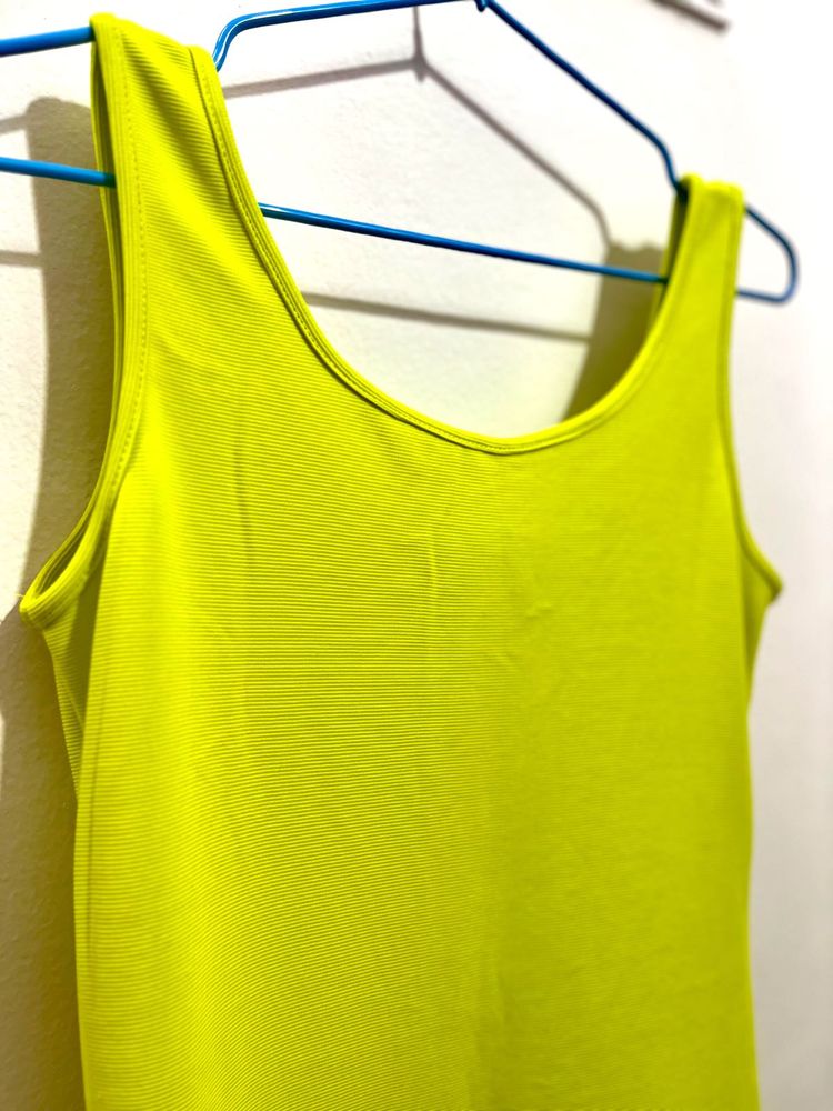 Like New! Zesty Lime Green Sleeveless Midi Dress