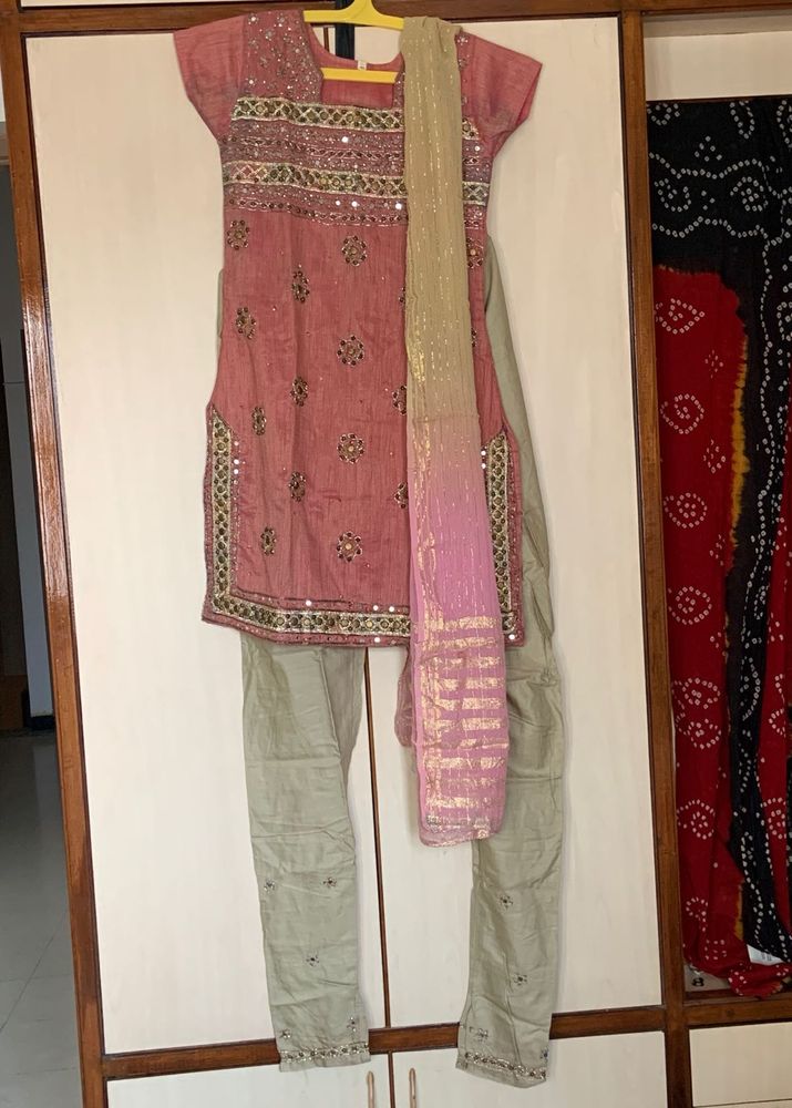 Partywear Readymade Chudidar Suit 3 Pcs Set