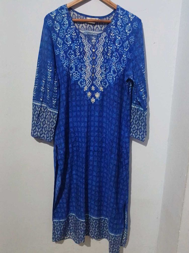 Sabhyata Kurta With Beads &amp; Sequins Embellishments