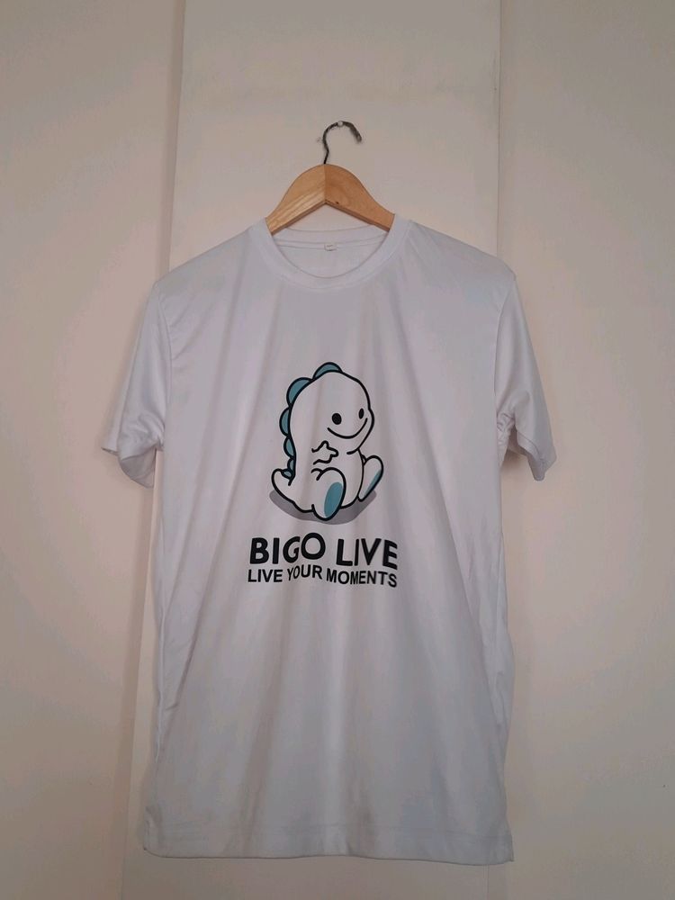 White Tshirt