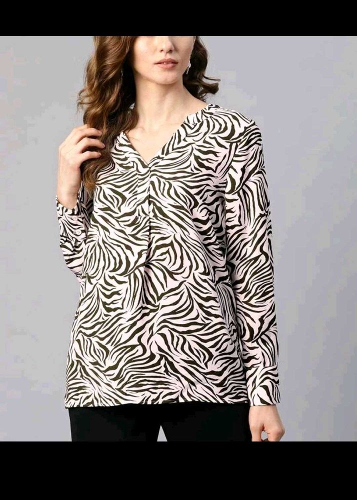 Beautiful Two Shirts In Combo