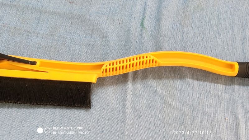 Car Window Scrapper And Cleaner