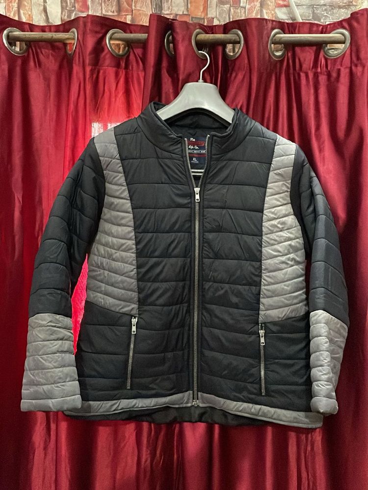 Black Puffer Jacket 🖤