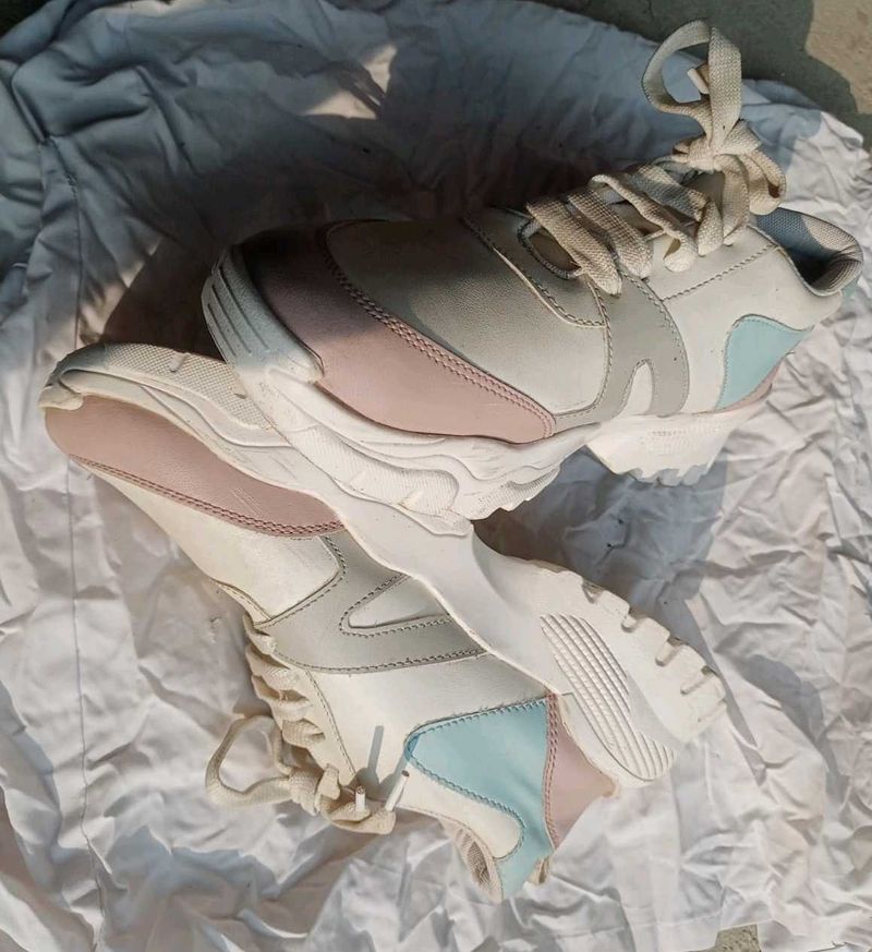 Sneakers For Women