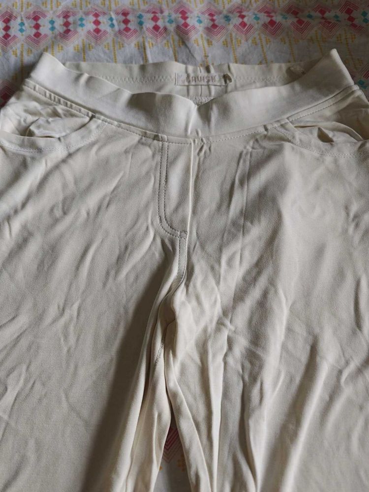 White jeggings