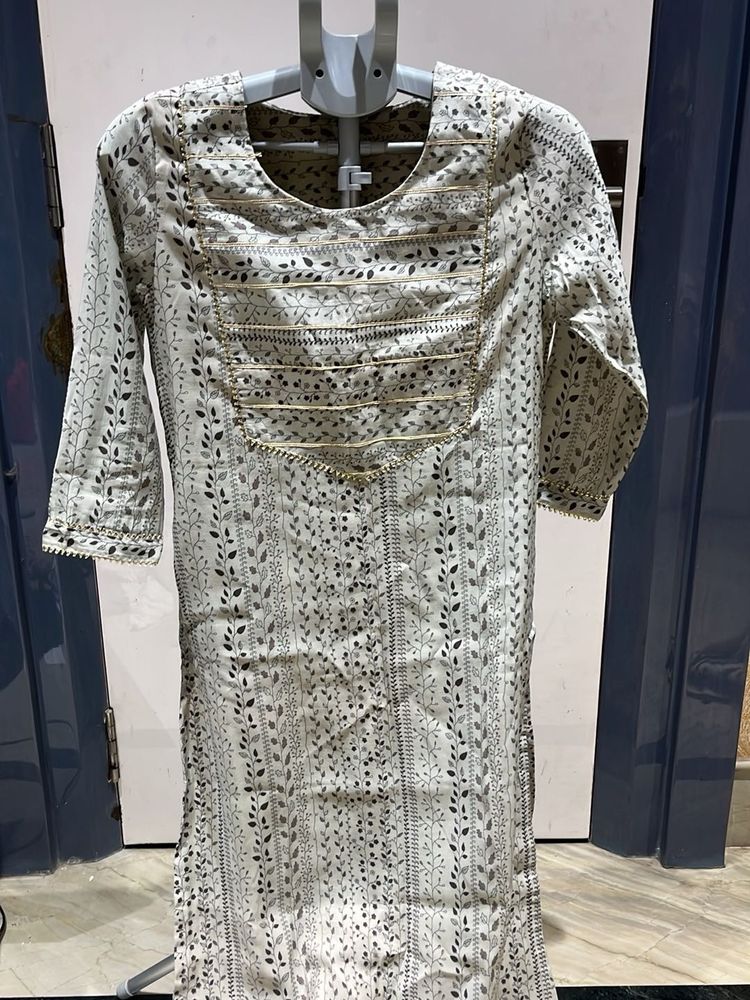 Elegant Floral Print Kurta