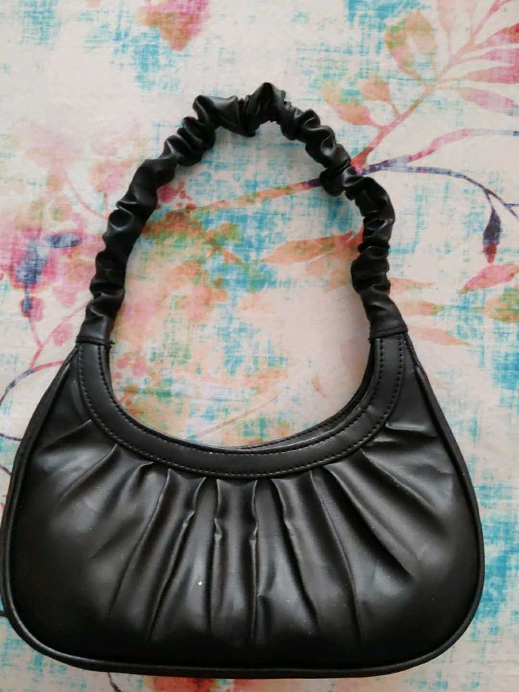 Black Ruched Handle Bag