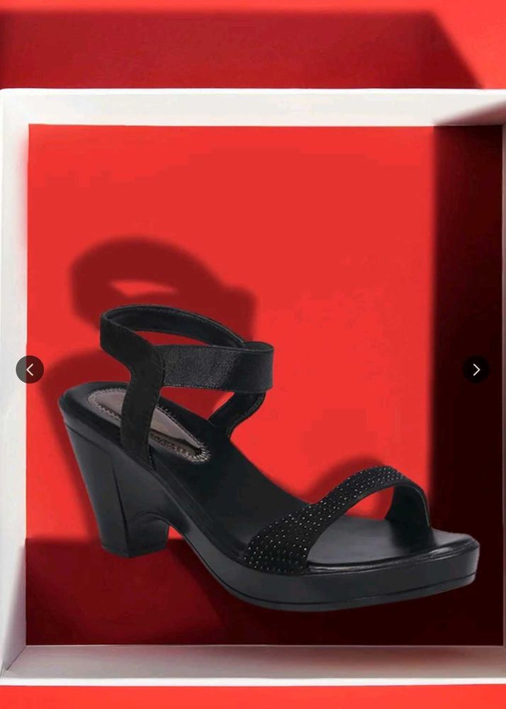Elegant Black Heeled Sandals