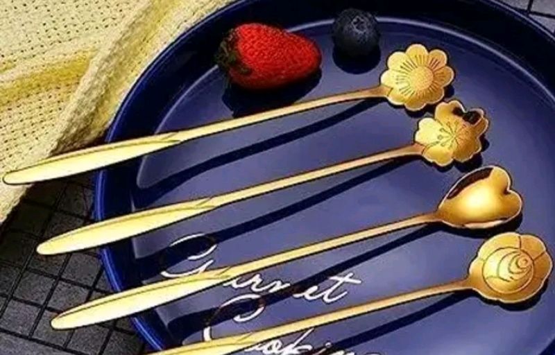 Golden Spoon Set/Coffee /Dessert Cutlery