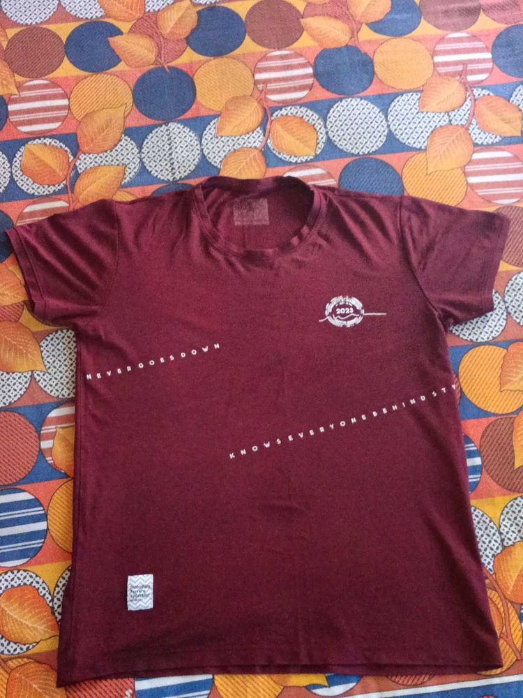 Maroon Graphic T-Shirt
