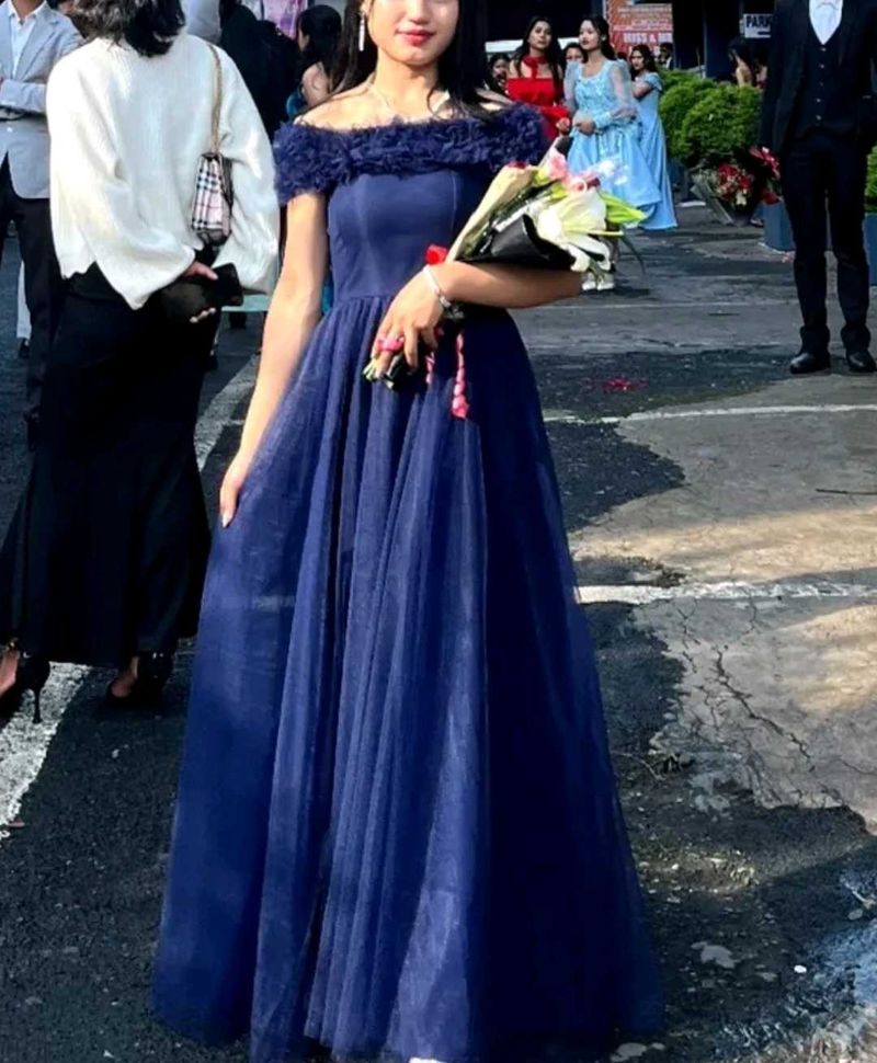 Designer Ruffle Gown 💙 Colour Available 🥰
