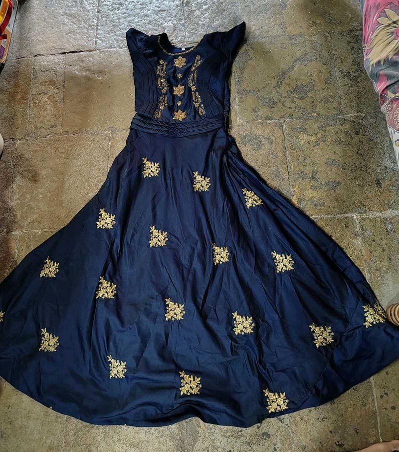 Elegant Navy Blue Ethnic Gown