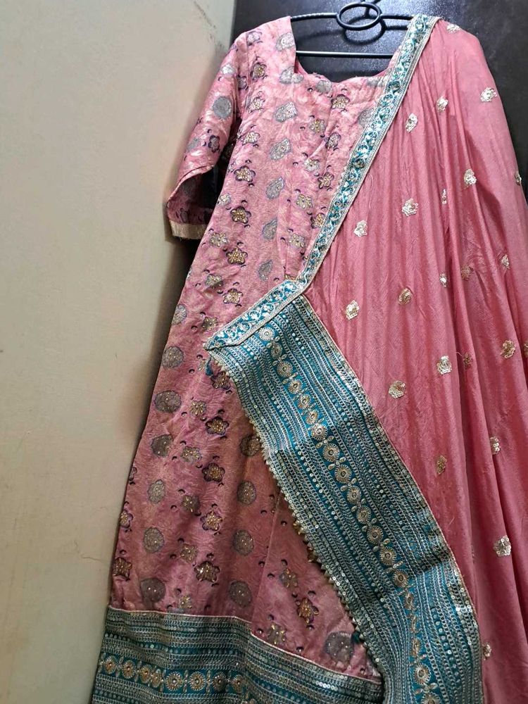 Elegant Pink Kurta Set