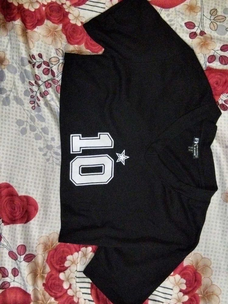 Black &#34;10&#34; Graphic Tee
