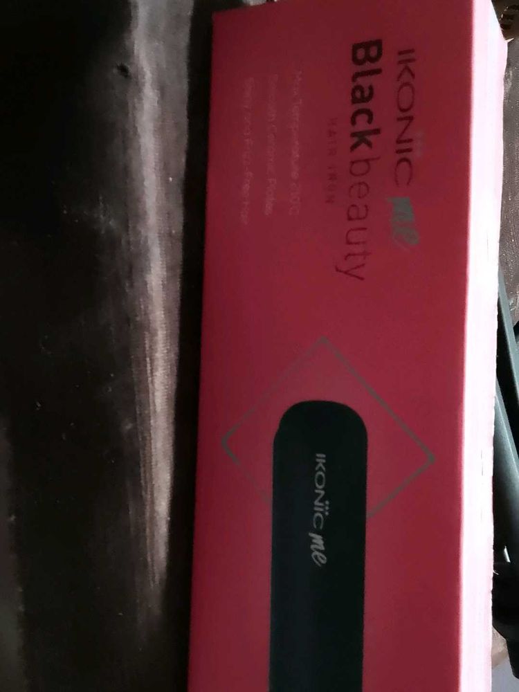 IKONIC Black Beauty Hair Iron