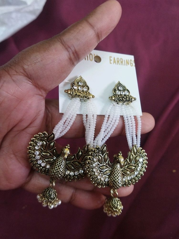 Earings
