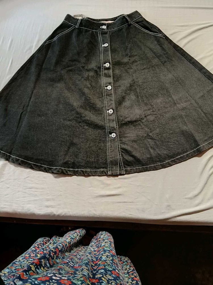 Denim umbrella cut Button-Front Skirt