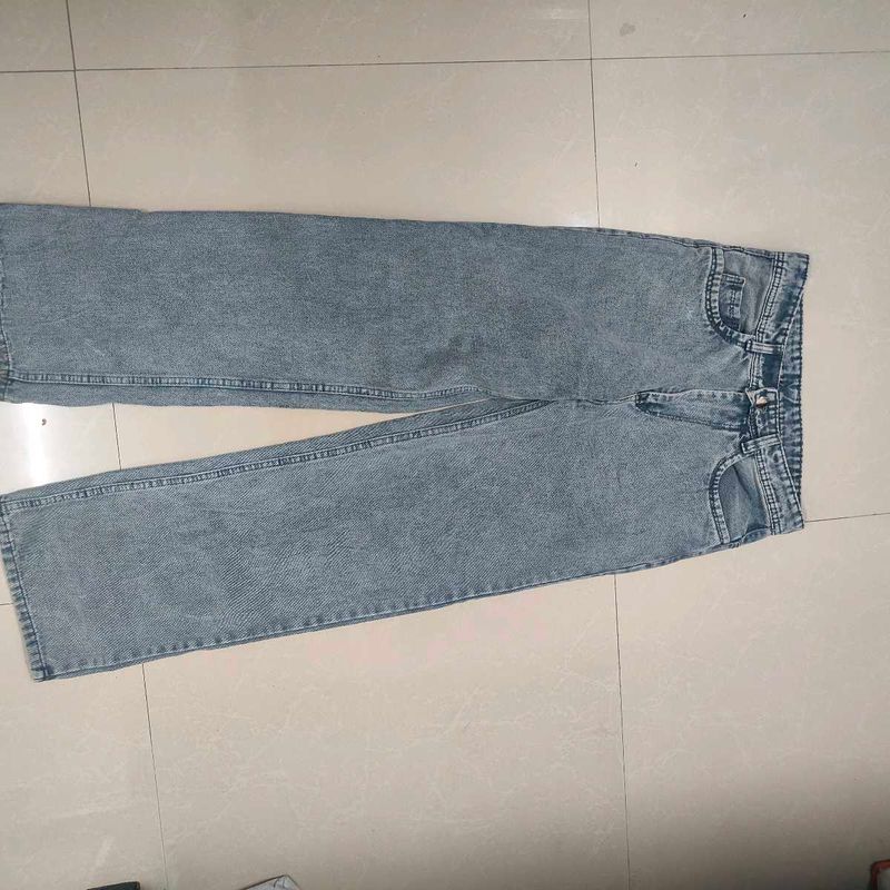 Grey Coloured Straight Pant