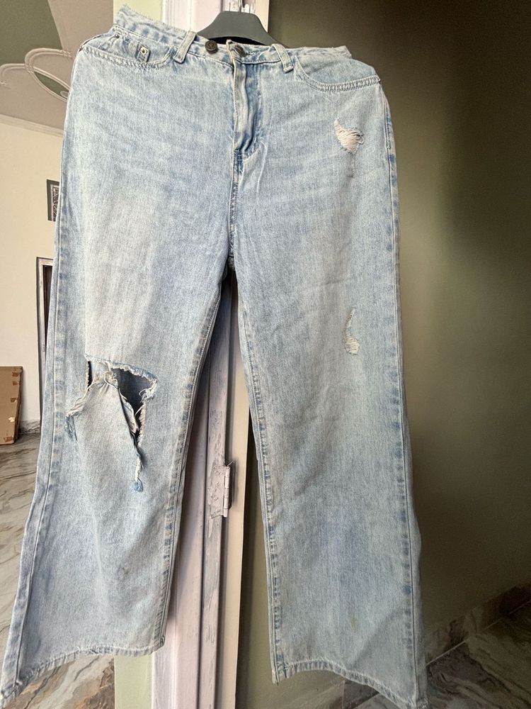 Ripped Wide Leg Jeans