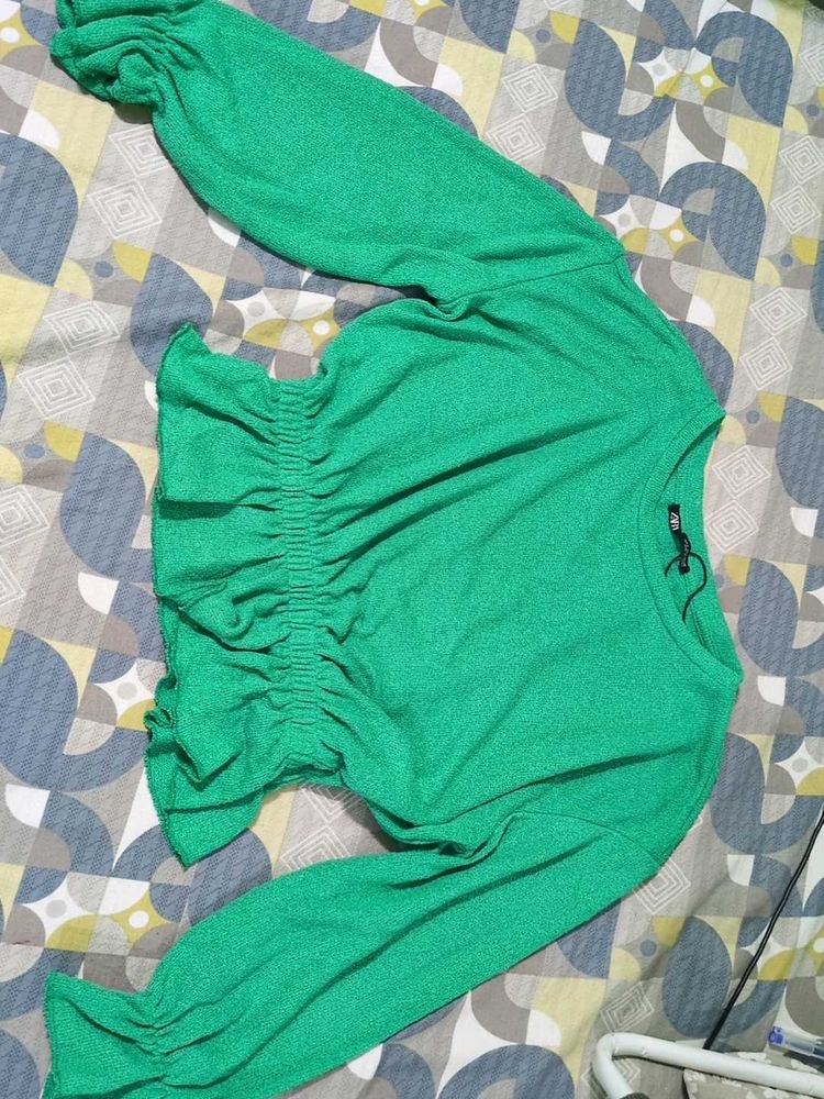 Green Long Sleeve Top