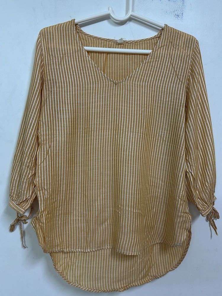 Striped V-Neck 3/4 Sleeve Top