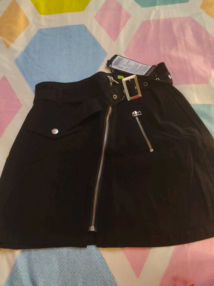I Am Selling Pretty Black Mini Skirt
