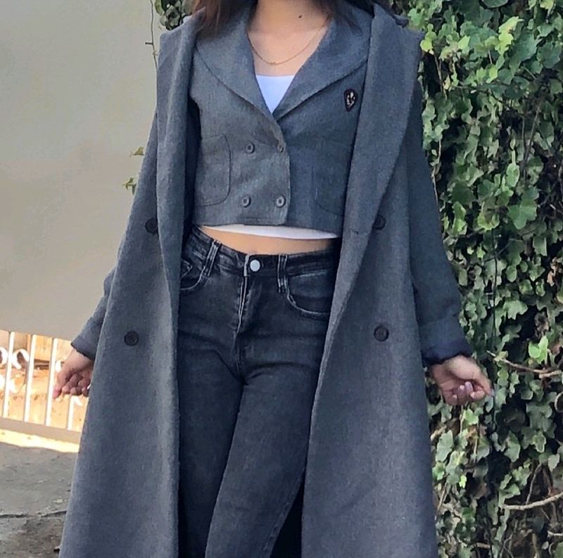 Korean grey crop blazer (UNUSED)