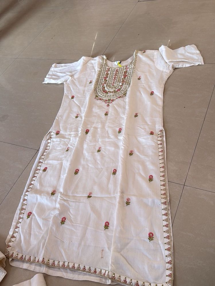 White Embroidered Kurti Set