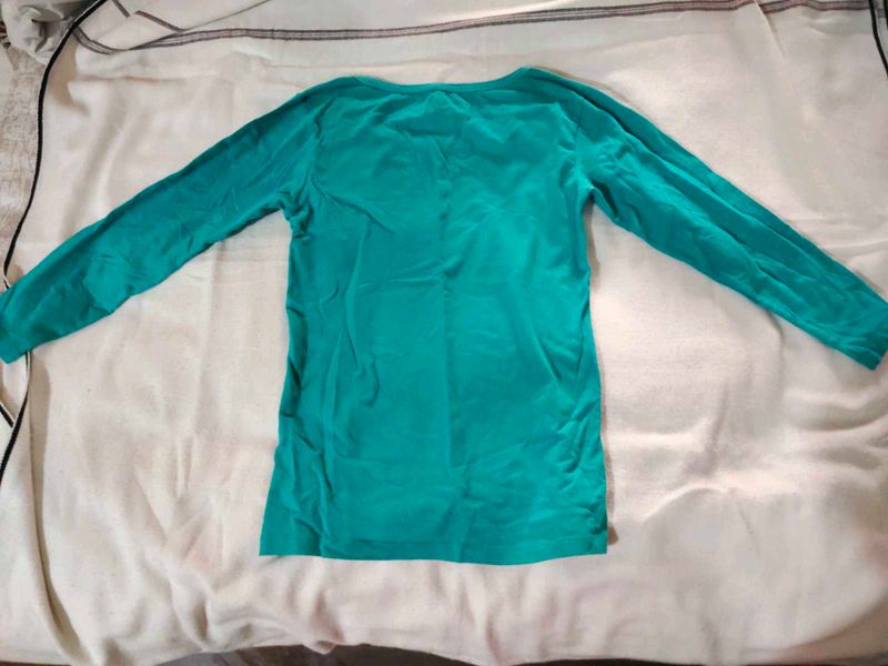 Girls Top. A Very Nice Beautiful T Shirt and top m