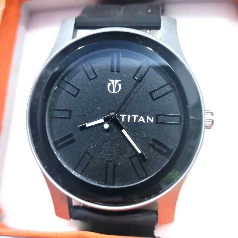 Titan Watch - Black Face, Silver Casing