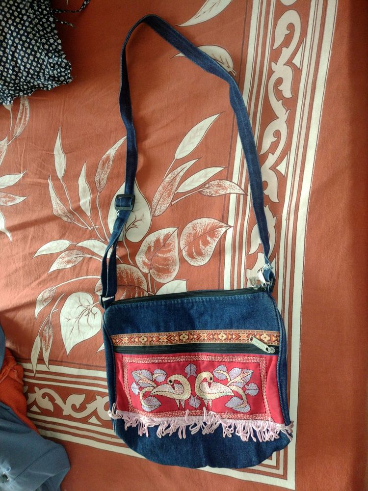 Ladies Sling Bag