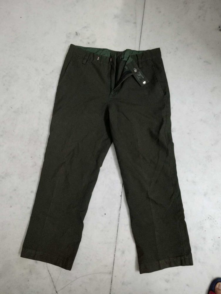 Olive Green Cropped Trousers