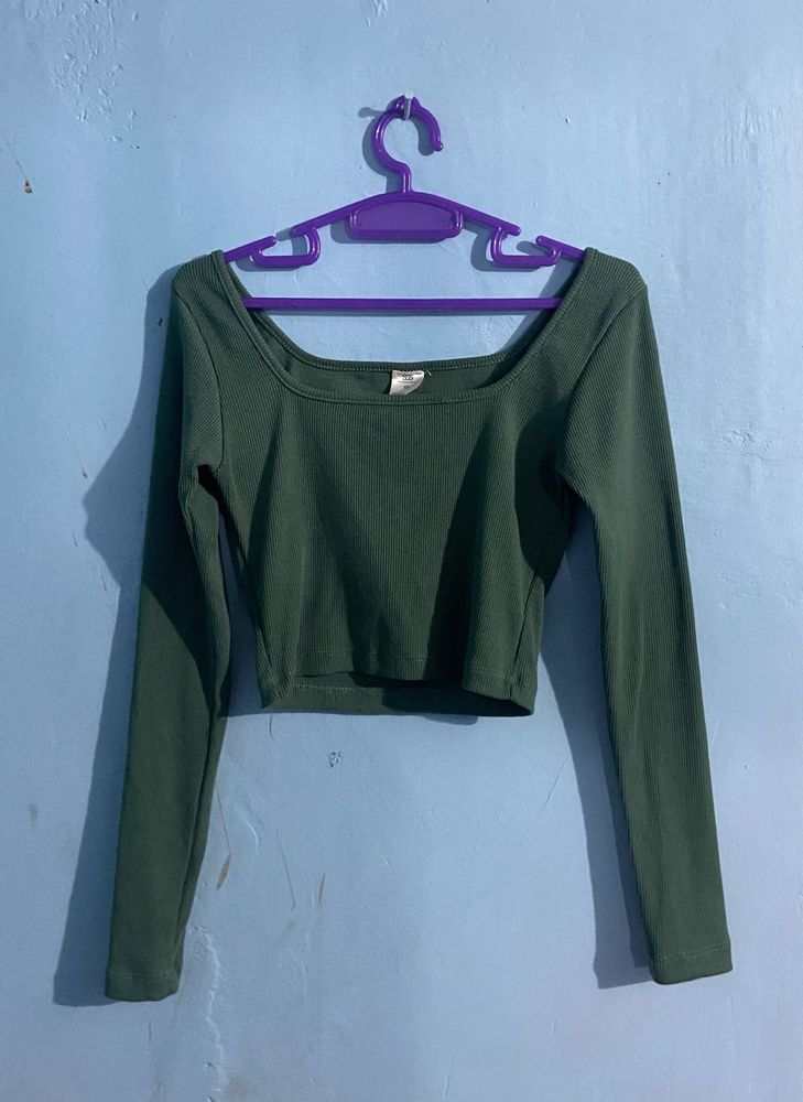 Full Sleeves Cute Crop Top