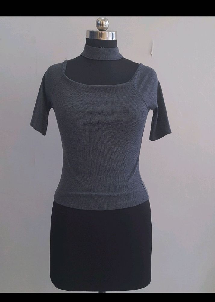 Gray top