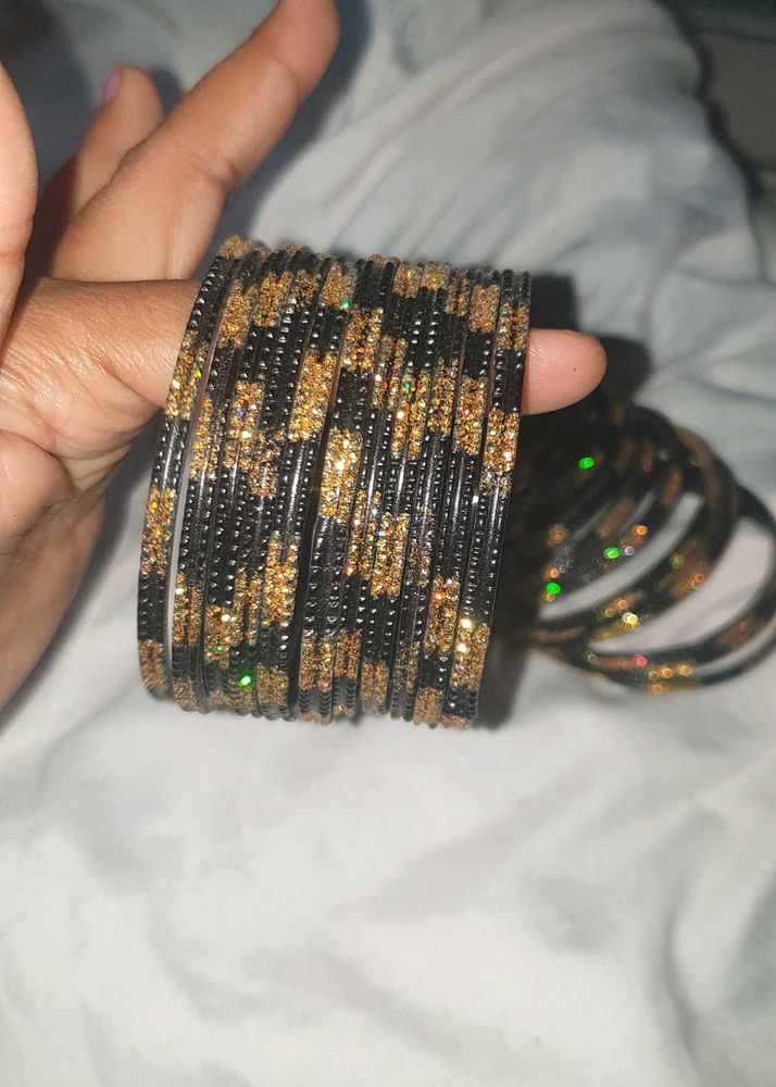 Black &amp; Gold Bangle Set