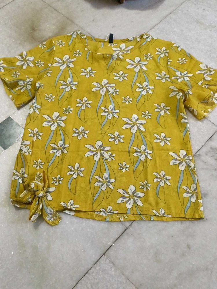 L Size Floral Print Tie Top