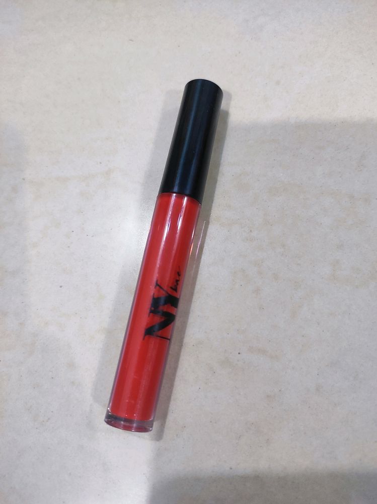 NYbae Moisturizing Liquid lipstick Cranky yanky 10