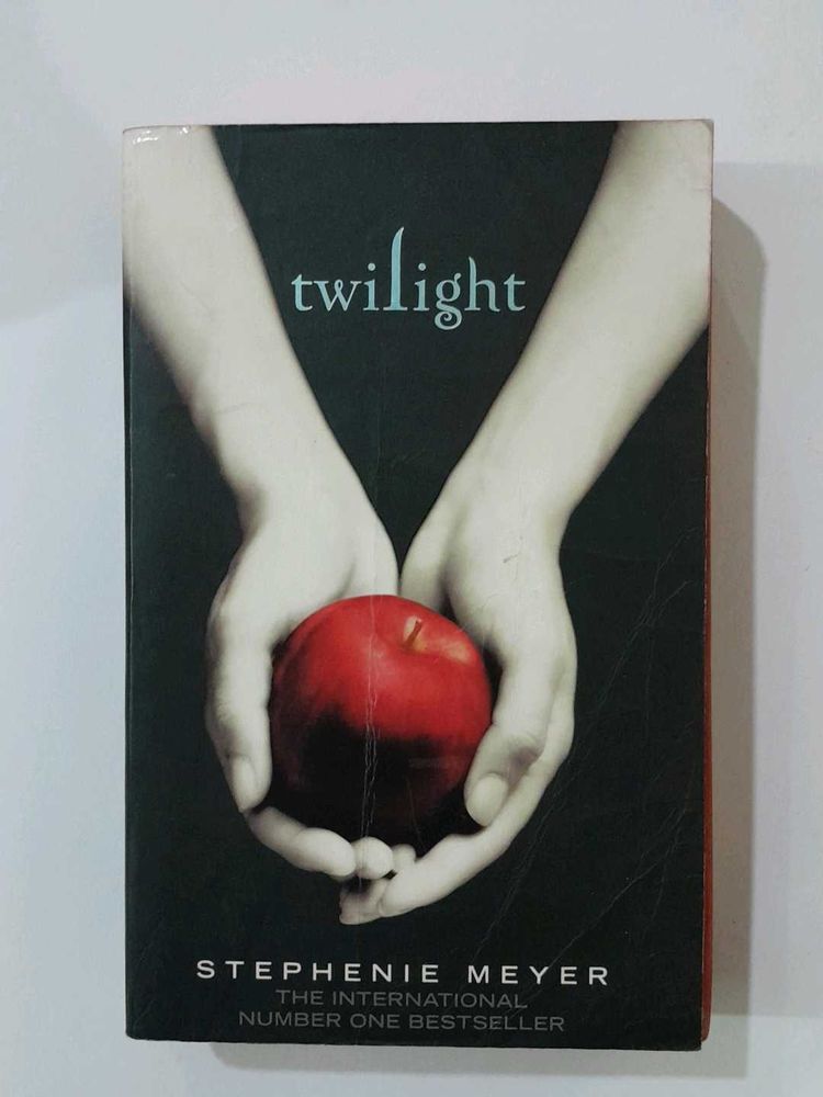 Twilight by Stephen Meyer