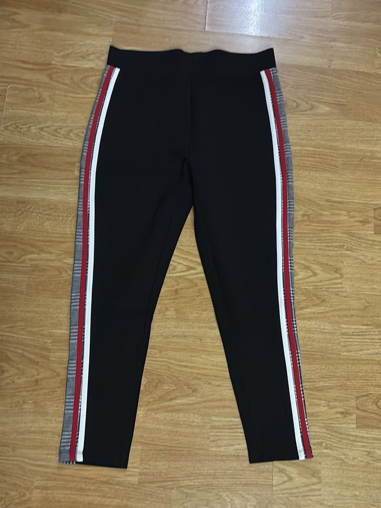Side Striped Pants/Jeggings - Black