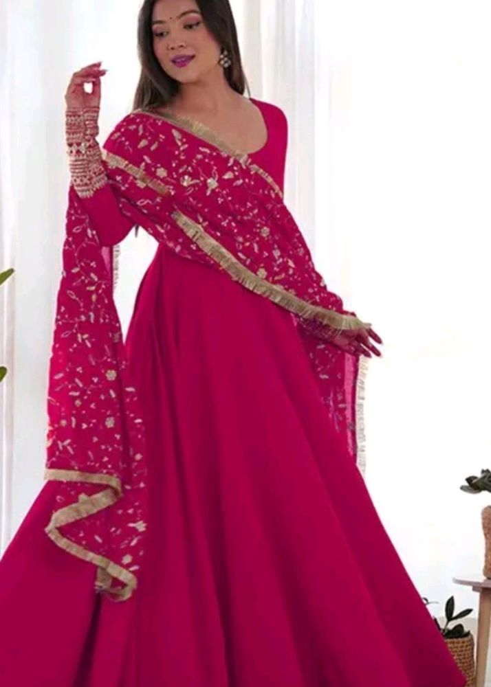 WOMEN Embrodairy Stright Kurta Set