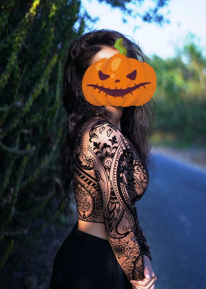 Patterned Long Sleeve Crop Top