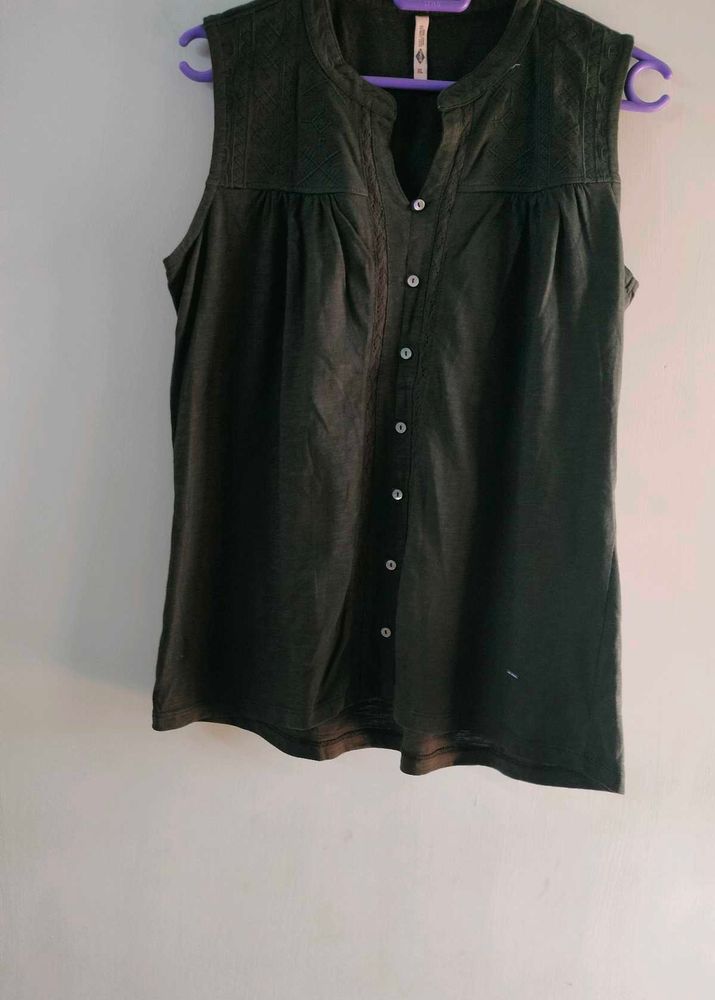 lee cooper brand top