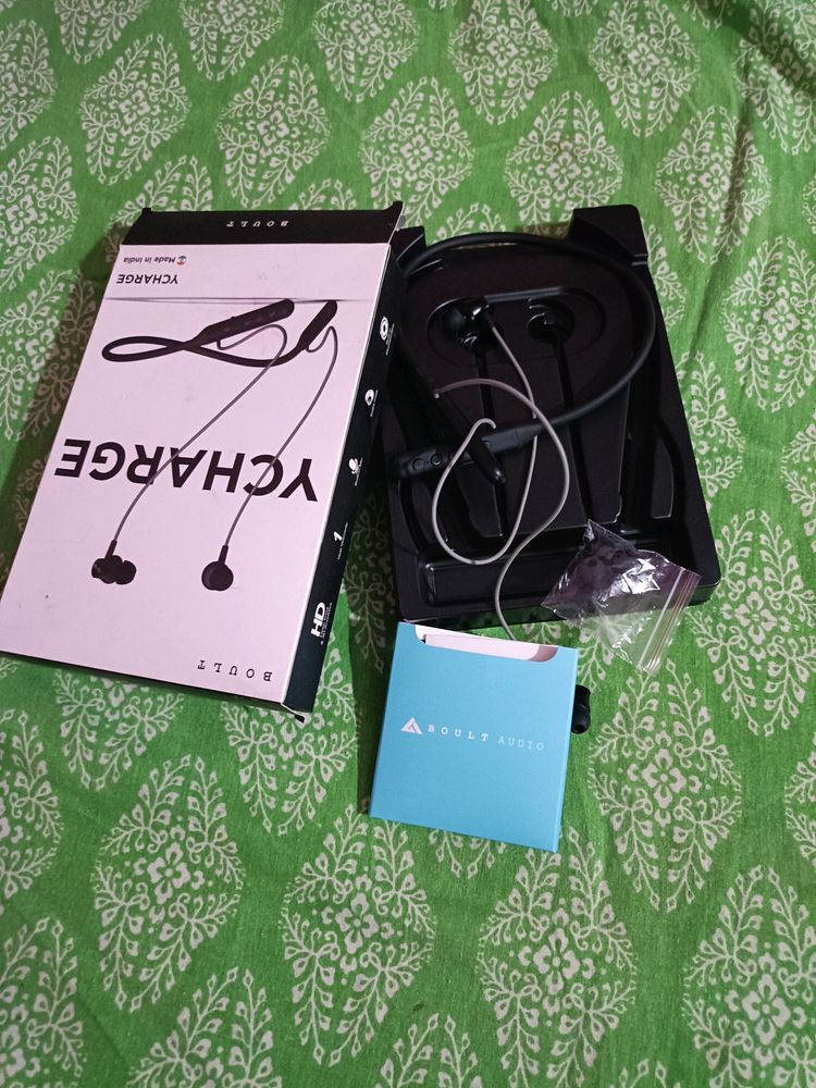 Boult Earphone With Earbuds One Side Working