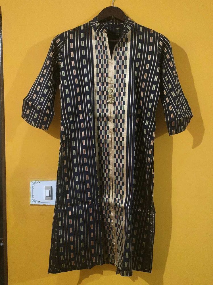 Striped tunic with decorative trim Kurta Pyjama