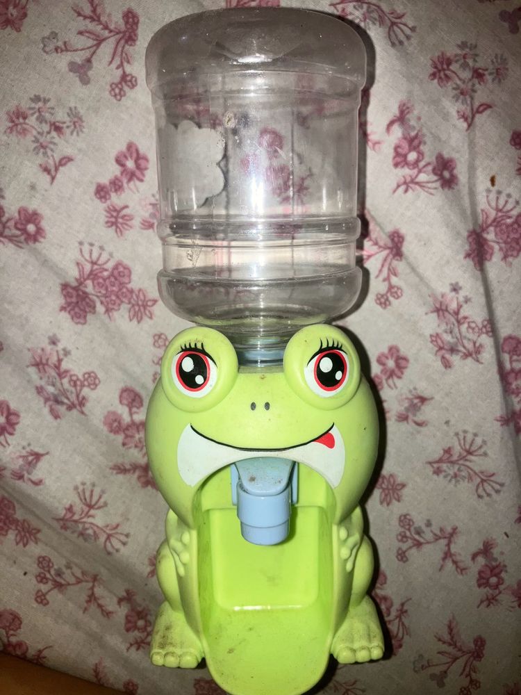 Cute Frog Water Dispenser