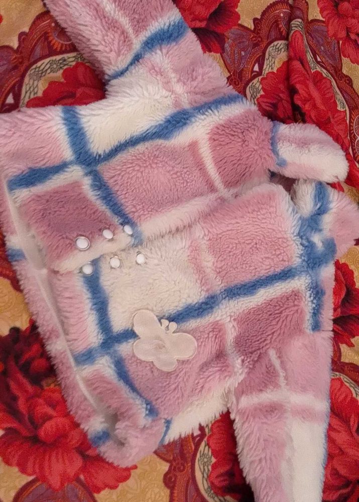 it very beautiful jacket which is made of soft cot