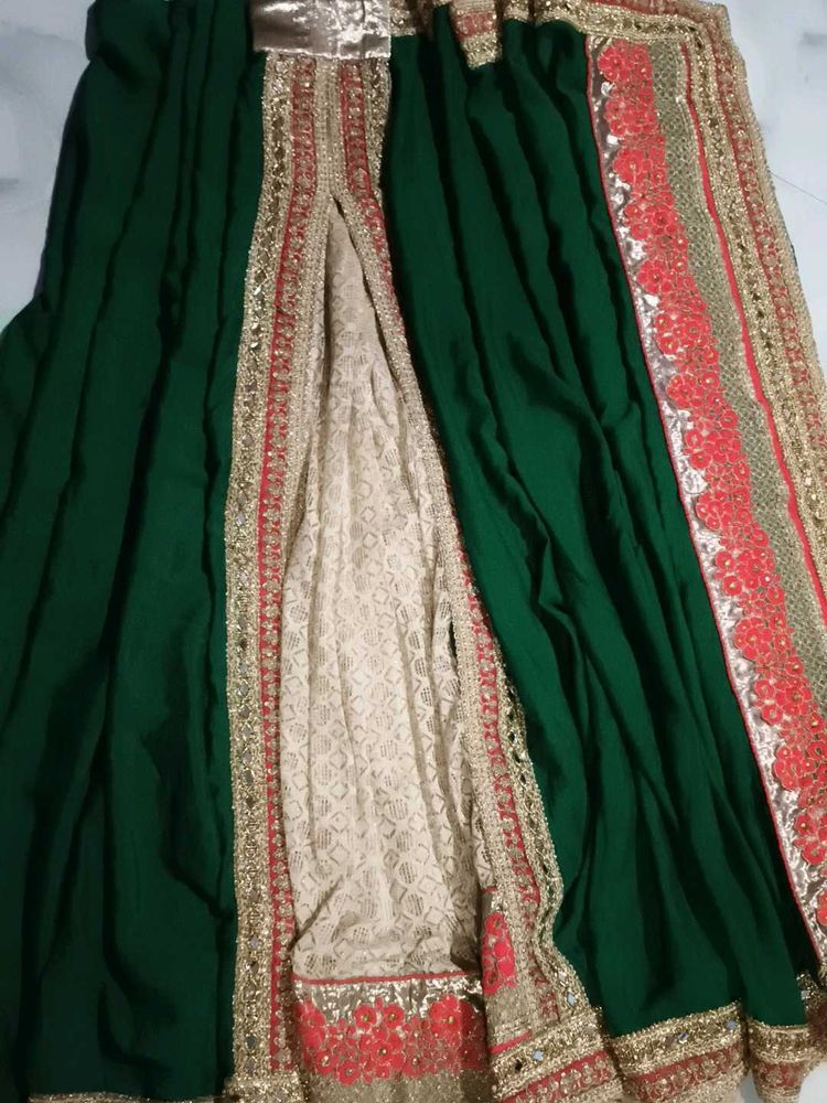 Saree With Ready V Neck Blouse Combo Set