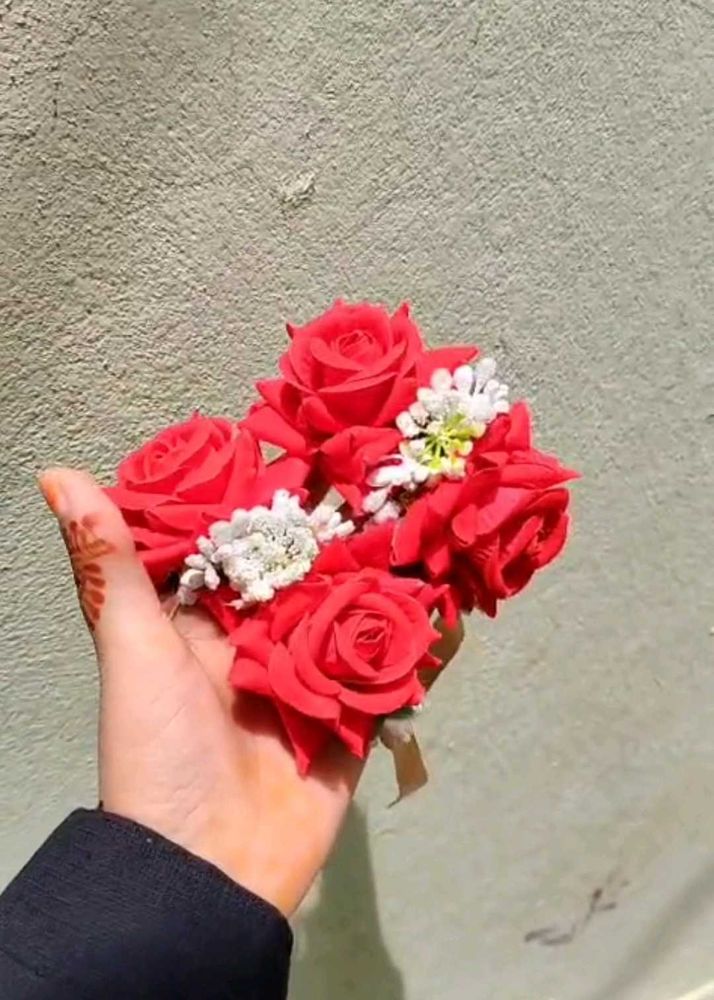 Floral Hand Gajre
