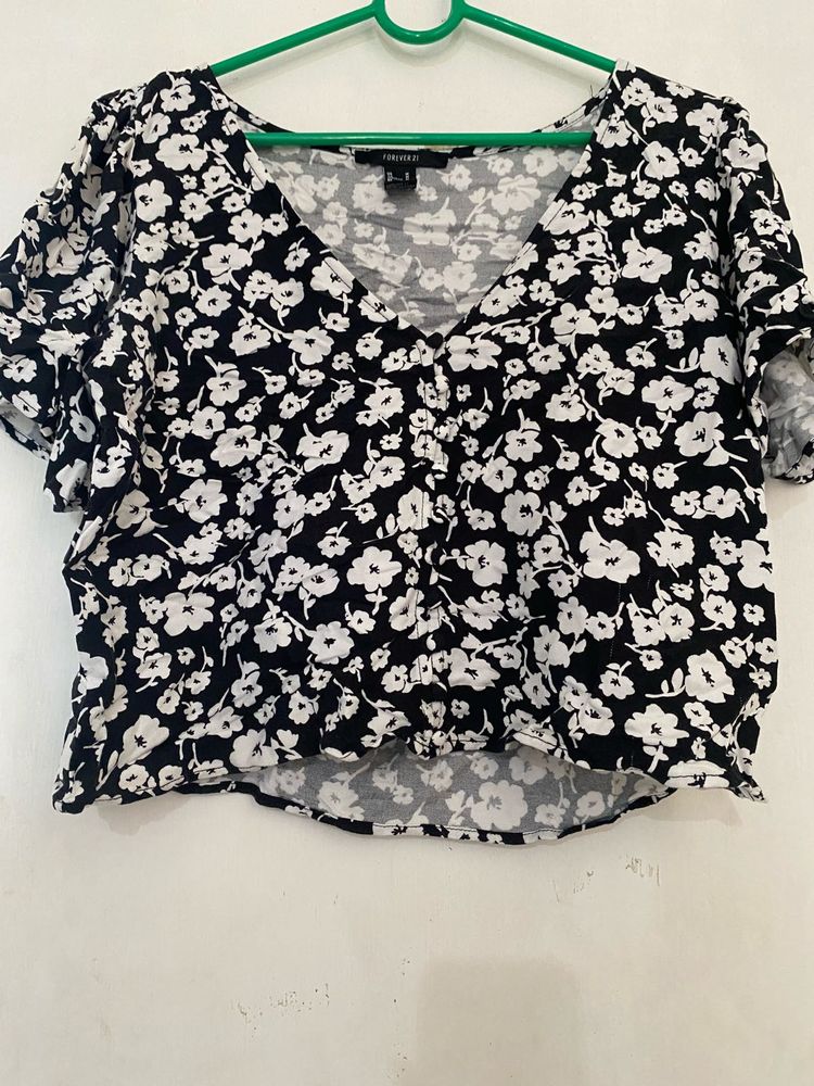 Forever 21 Floral Crop Top